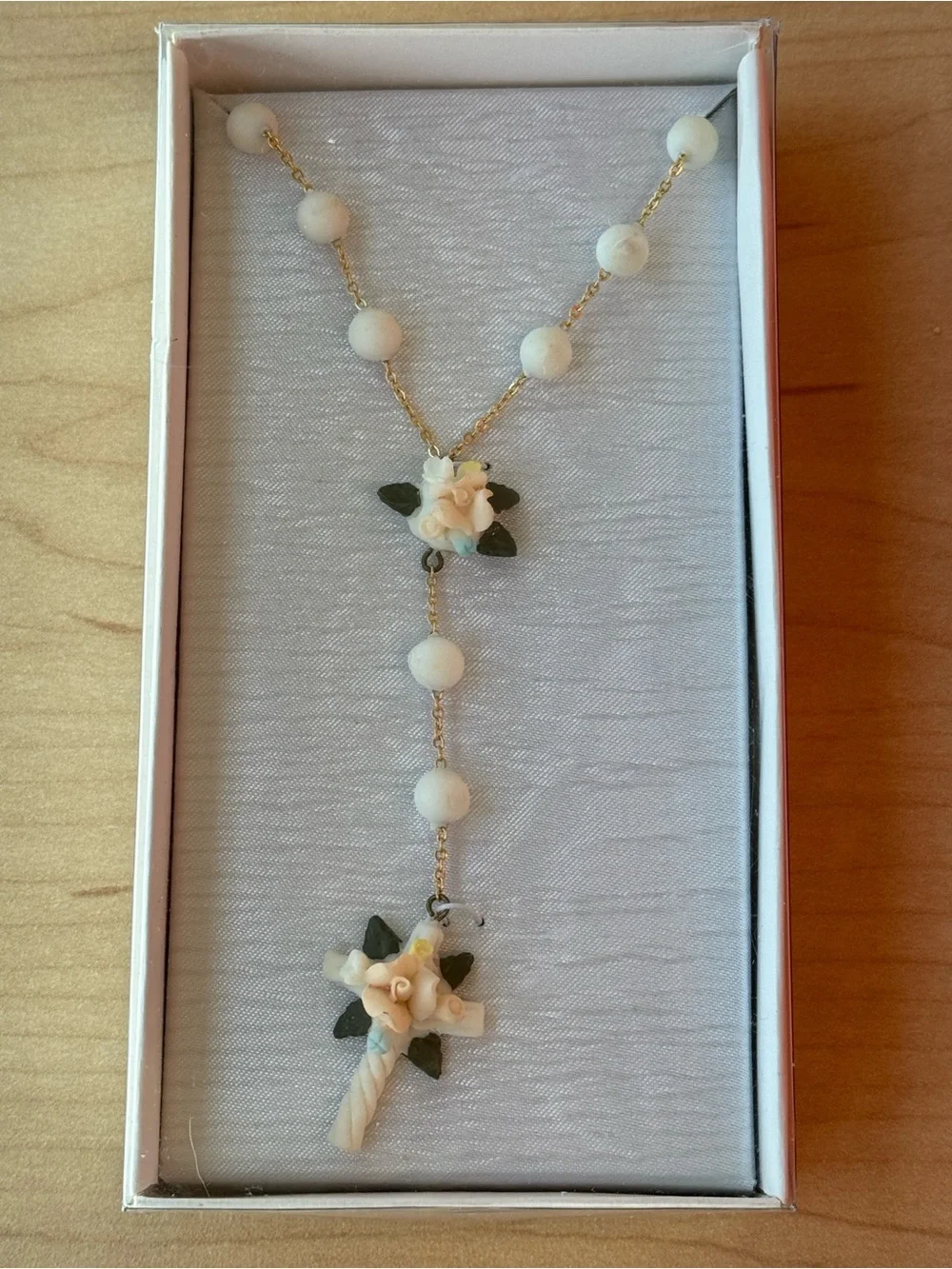 NEW Delicate Cream Floral Pendant Rosary Necklace